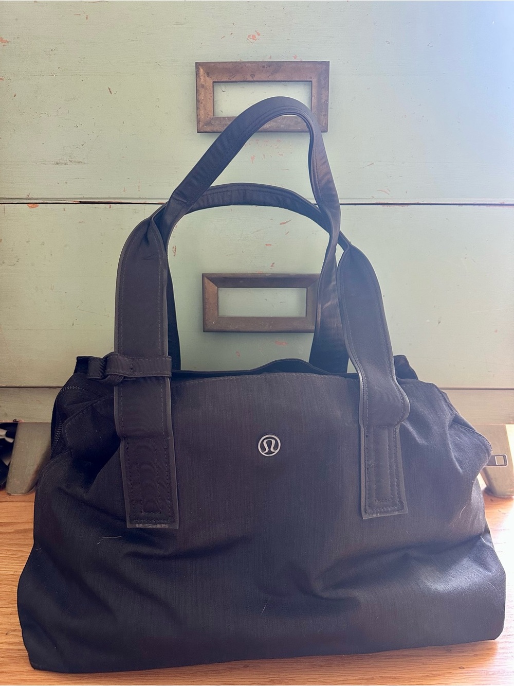 lululemon Go Getter Gym Bag in Black - Picture 7 of 8
